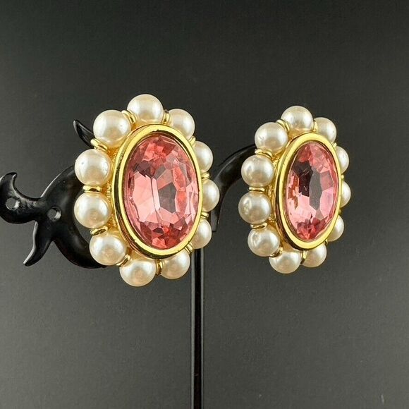 Vtg Napier 1990s round Pearl Pink Oval Crystal Gold Earrings - Screw back - Picture 2 of 6